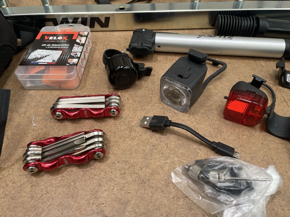 Bicicleta - lote material diverso