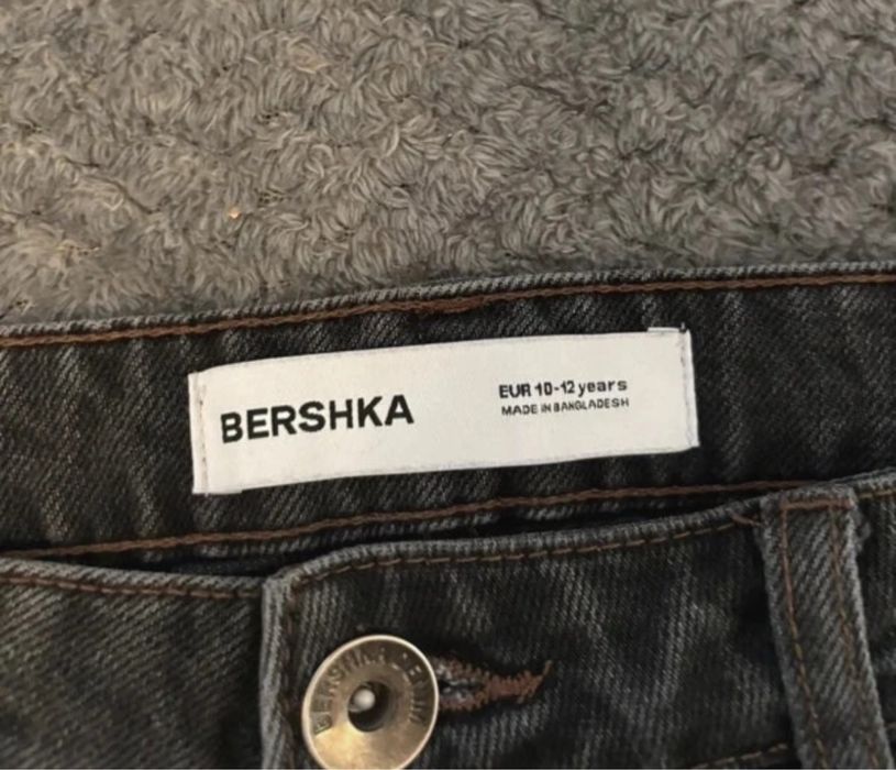 Dzinsy dzieciece bershka