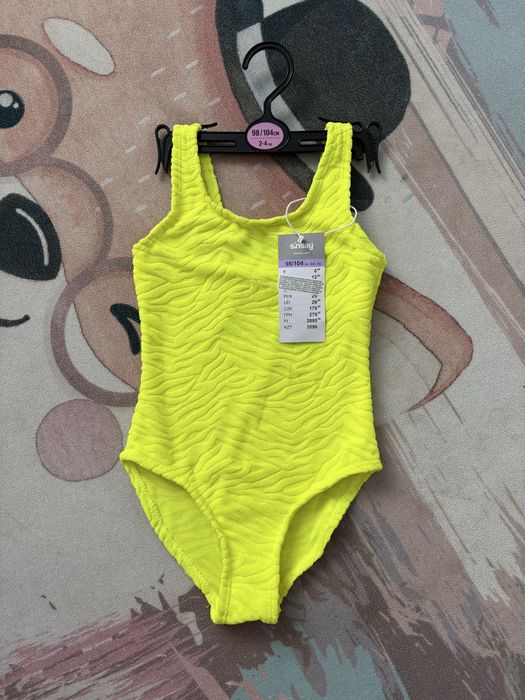 Купальники на дівчинку 3-4 роки, нові