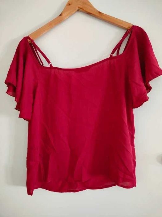 Top Bordeaux SHEIN – Estilo Cold Shoulder com Folhos – Tam. S