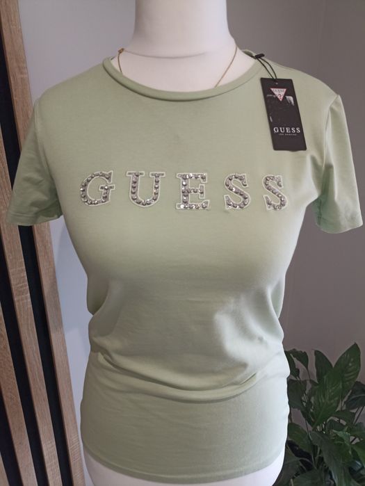T-shirt z cekinami roz.S/M Guess