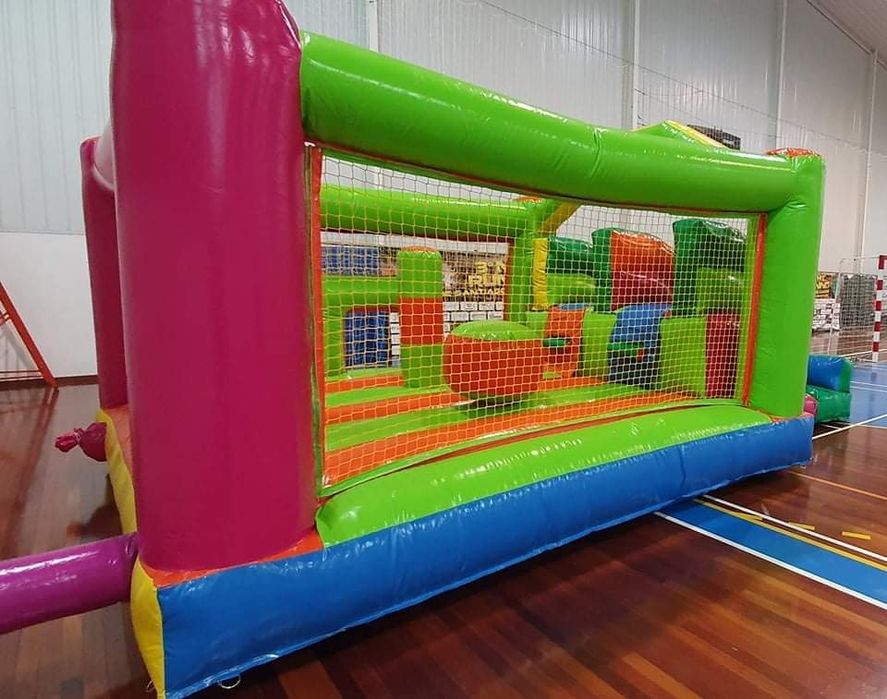 Aluguer de Insuflável