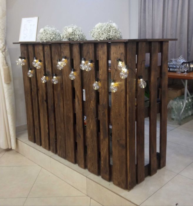 Drewniany bar z palet