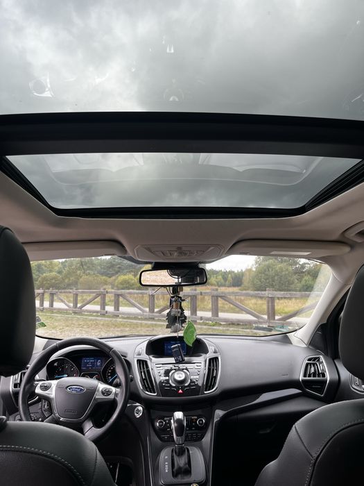 Ford Kuga Titanium 2.0 Tdci 4x4 Panorama , Półskóra , 1 właściciel , Hak, kamera cofania
