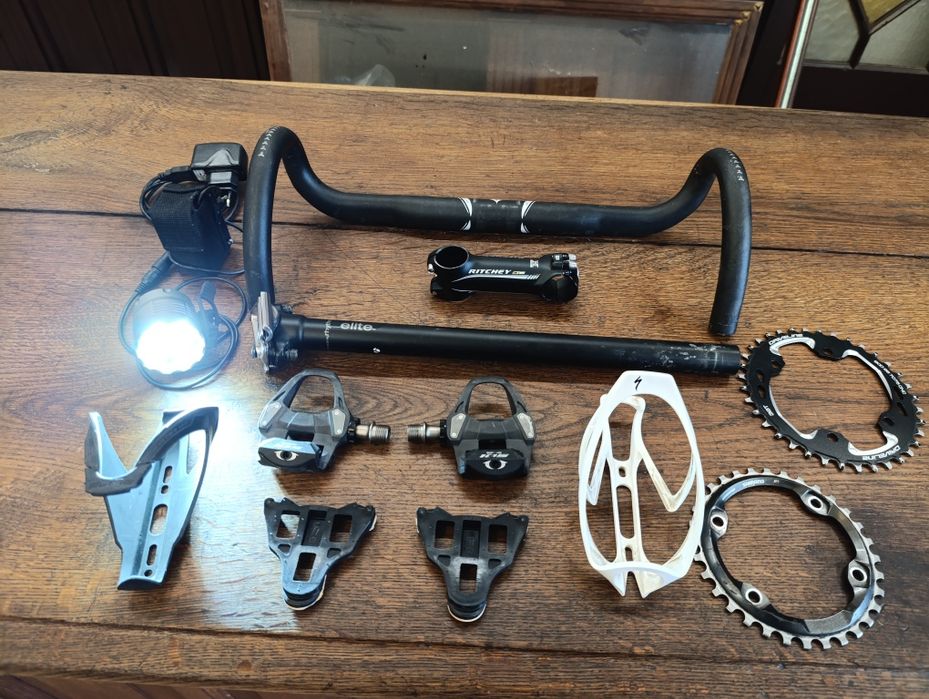 Diverso material BTT e estrada