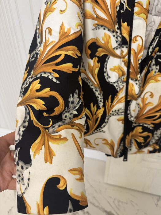 Курточка Versace