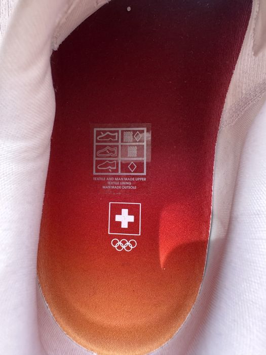 On Running Cloudmonster 2 Swiss Olympic кросівки