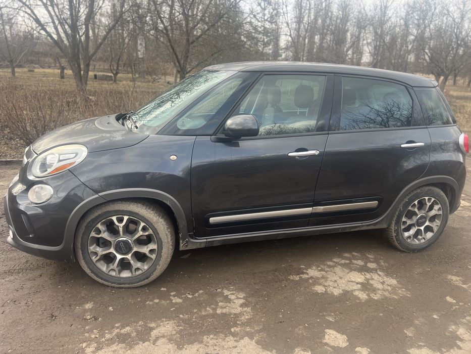 Фіат 500L гарний стан