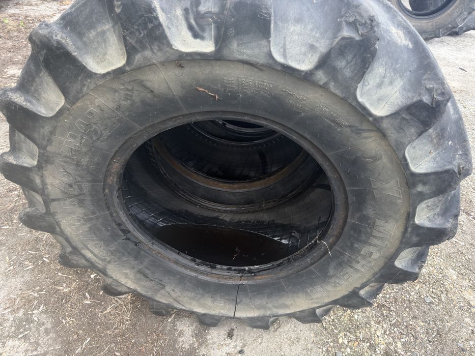Opony 405/70R20 Mitas