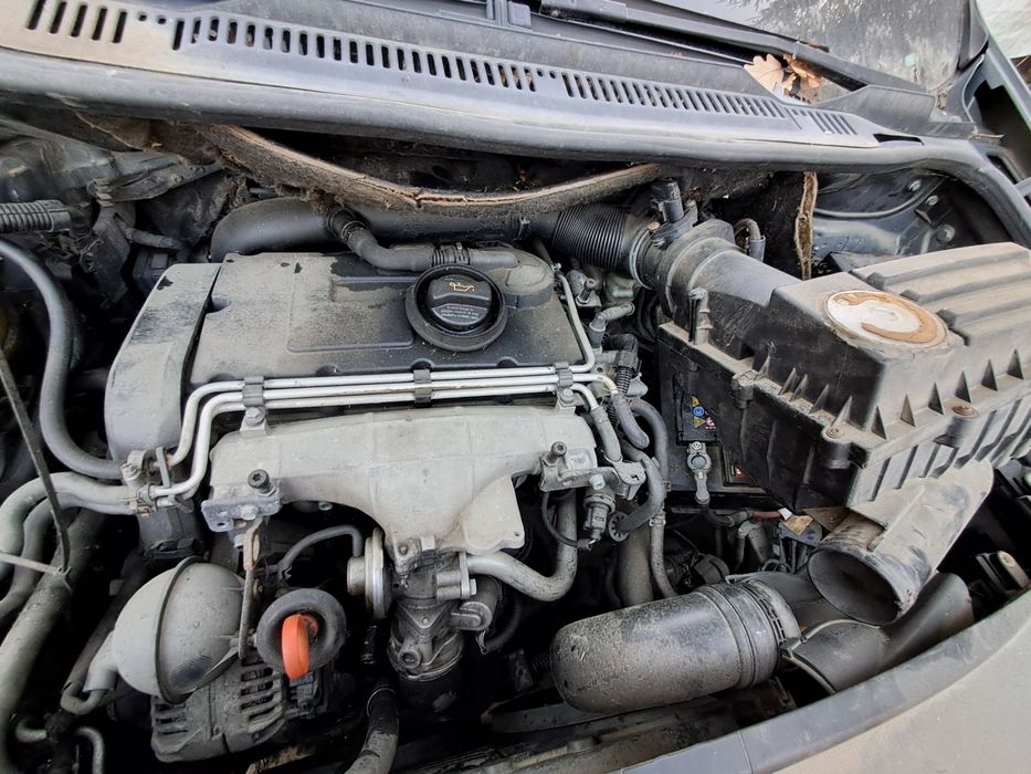 Vw Touran 2.0 tdi zderzak lampy pas przedni wszystkie części