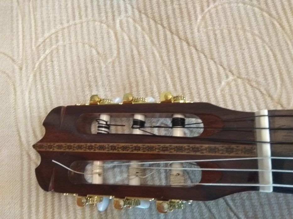 Guitarra profissional de concerto