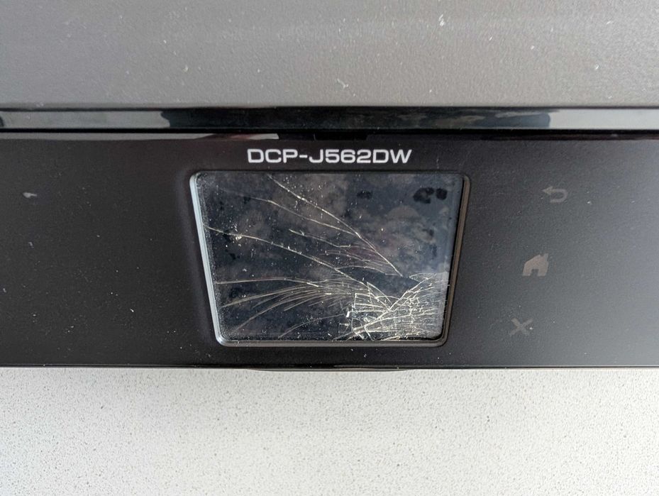 Brother DCP-J562DW Wi-Fi | Impressão Impecável (Ecrã necessita Reparação)