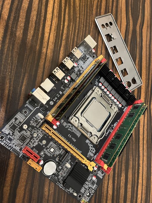 Материнська  плата X79_Vg2 + процесор E5-1650v2+ 16 гб памяті