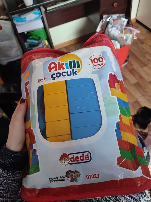 Конструктор. Пластиковий конструктор. Великий конструктор. Крупний