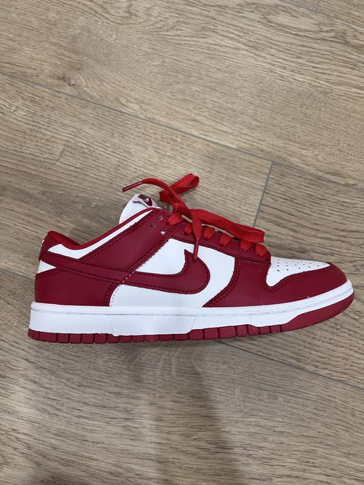 Nike Dunk Low - University Red