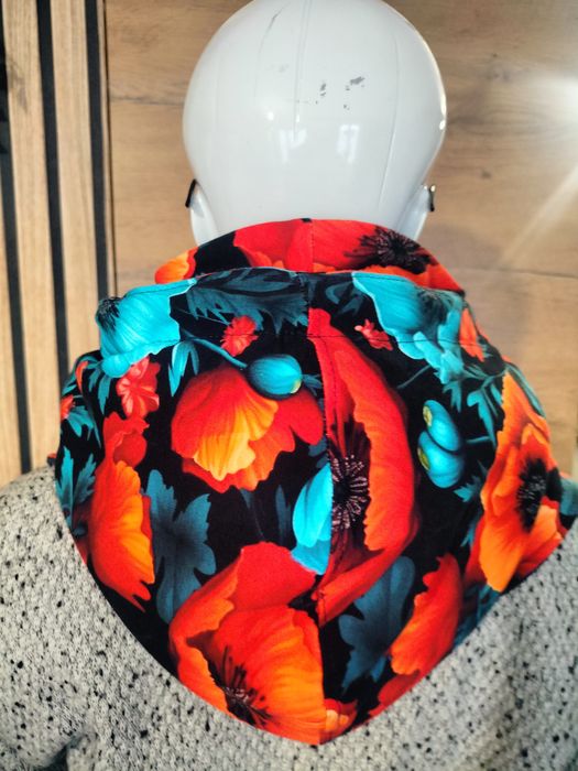 Komino-kaptur, nakrycie głowy, szal