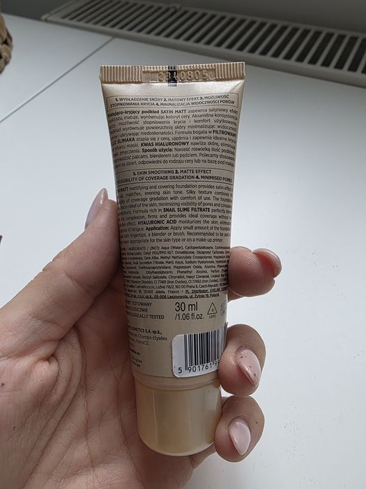 Podkład eyeline satin matt