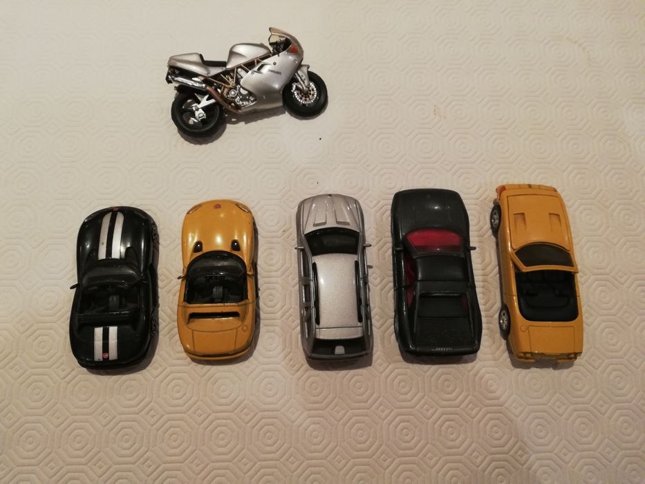 Lot carros miniatura Dodge, Hotweels,