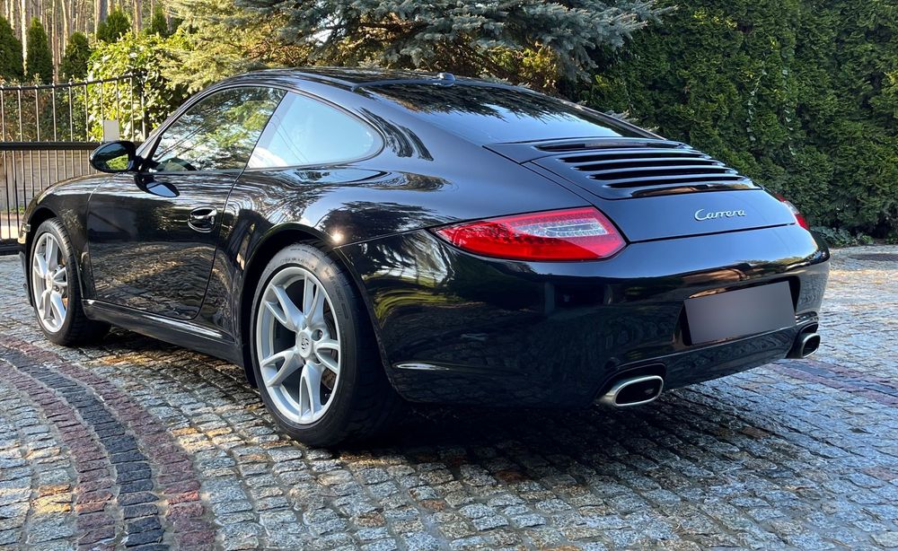 Porsche 911 Carrera