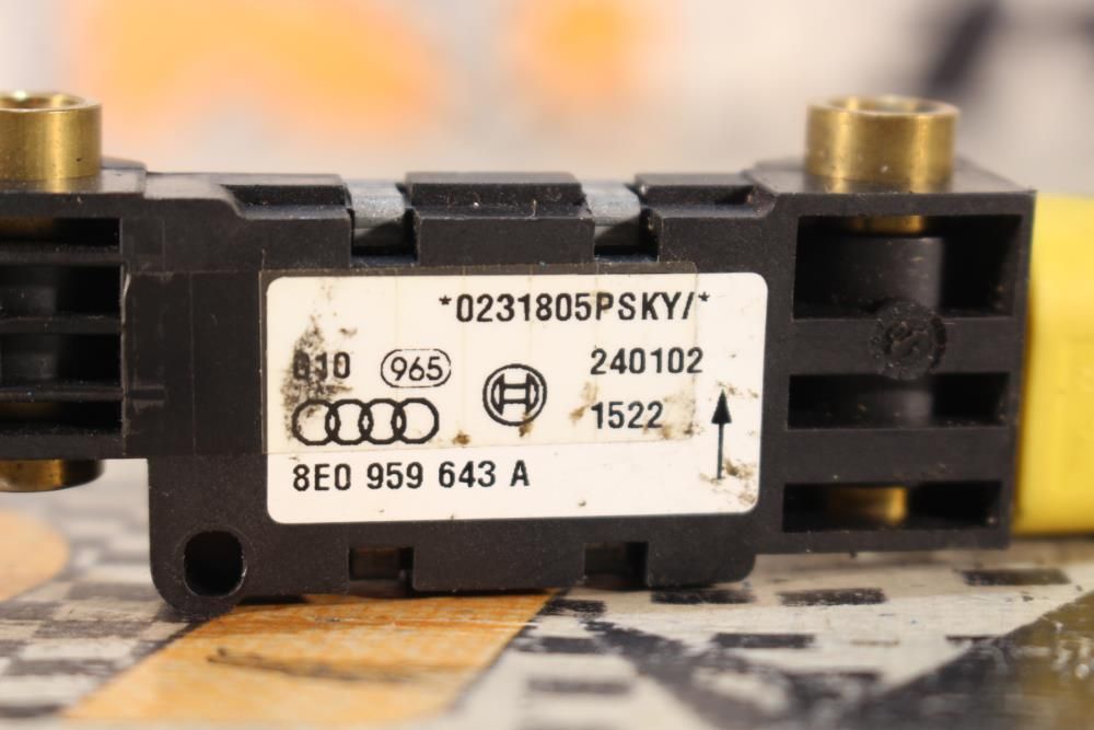 Sensor de impacto AUDI A4 (8E2, B6)