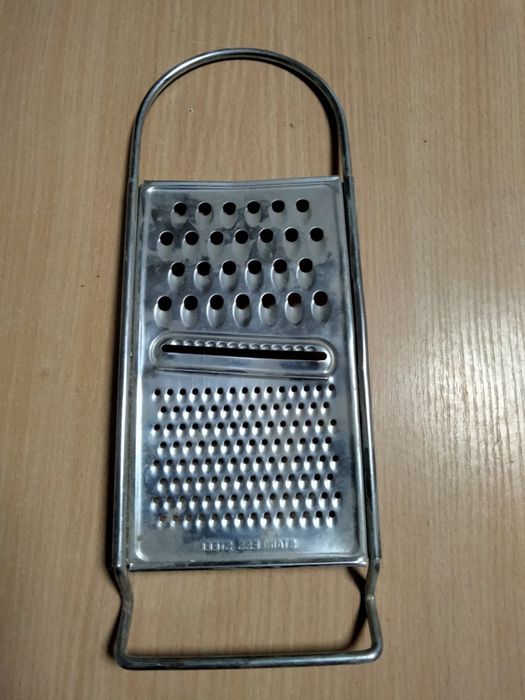 Хозяйственный инвентарь разный ..