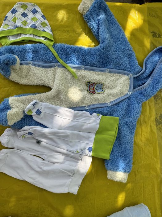 Вещи для новорожденных от 0-6мес по 10грн вещи в роддом