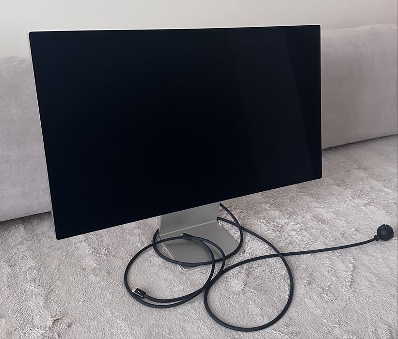 Apple Studio Display, A2525