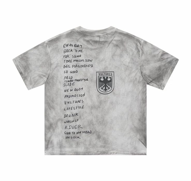 Футьолка kanye west