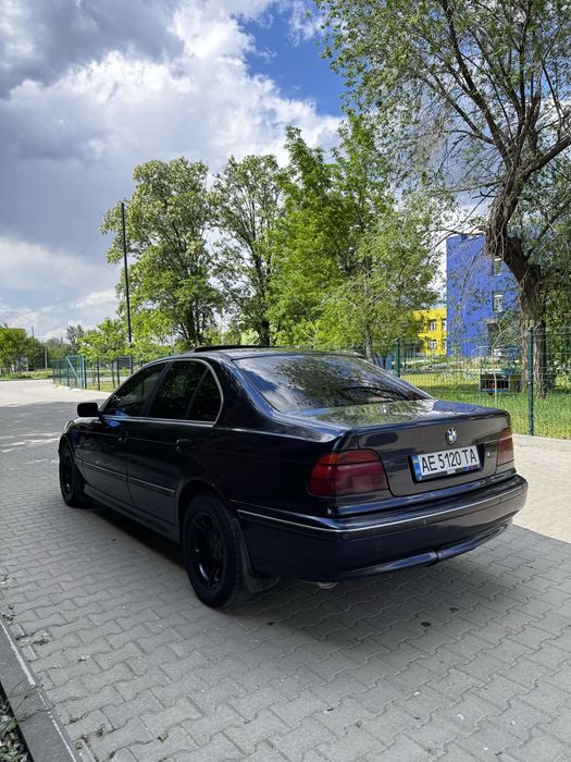 BMW E39 чудовий стан