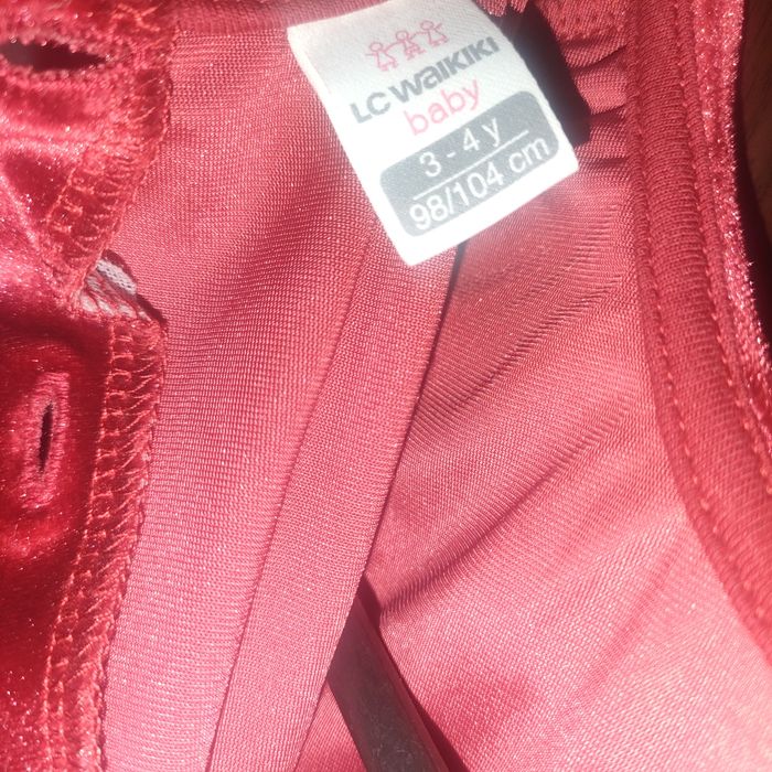 Продам платье детское.