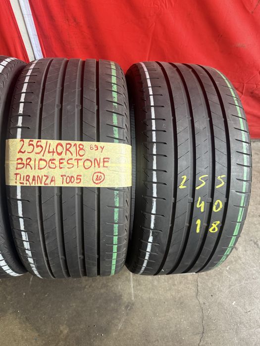 Pneus 225/40/18 + 255/40/18 Bridgestone Todos Iguais Impecaveis