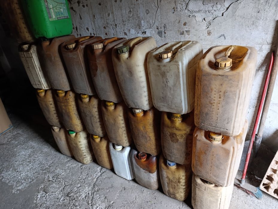 Каністри 20л 500л