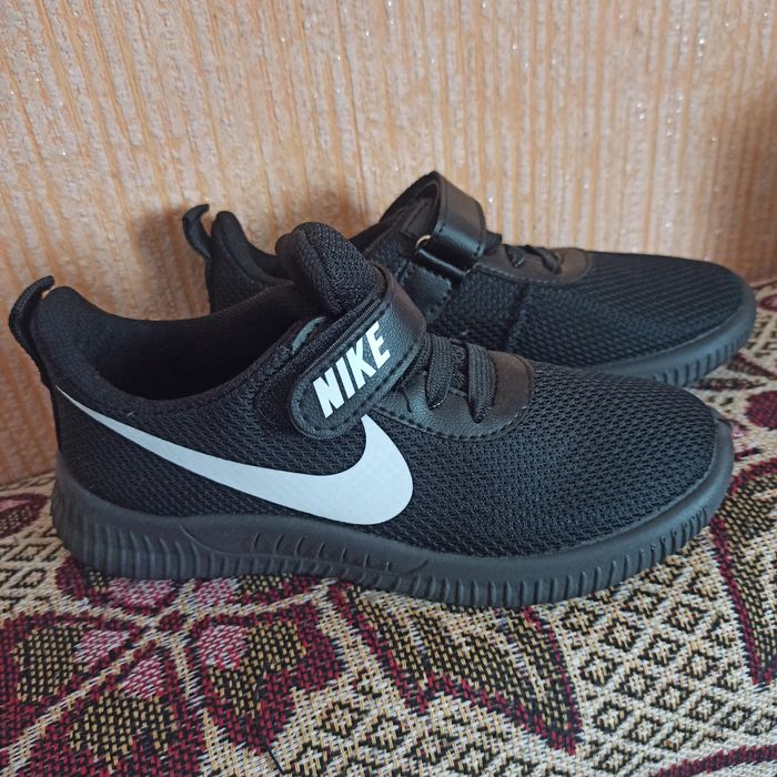 Нові кросівки Nike 34р, 22см