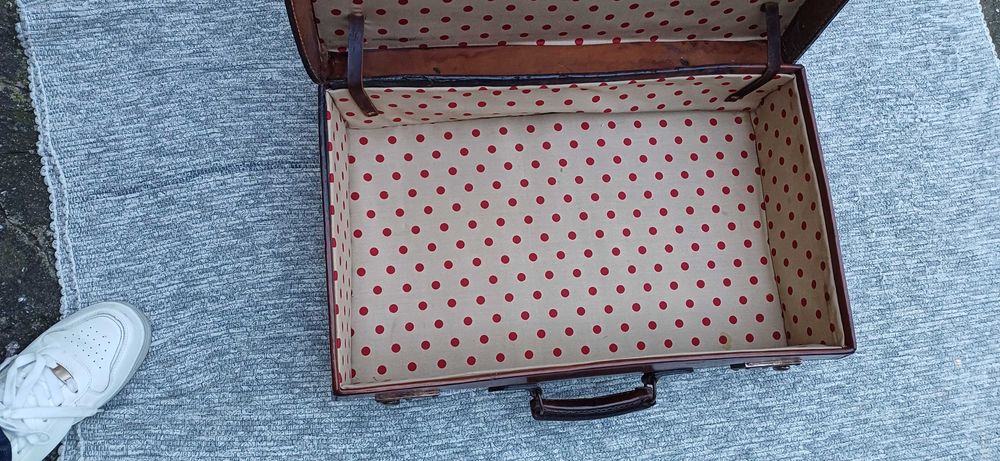 Mala antiga em couro