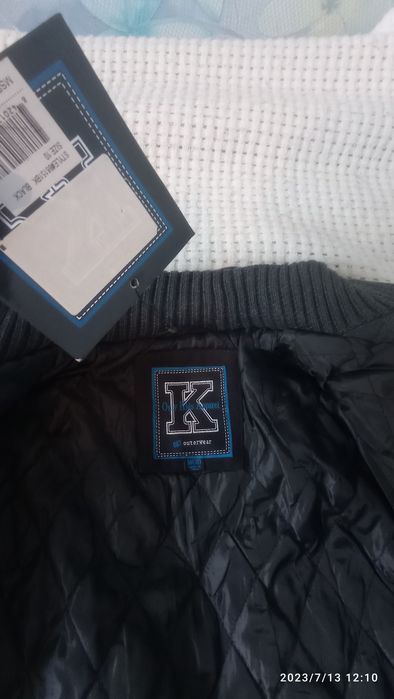 Пальто чёрное и куртка вечна-зима оранжева я  на мальчика