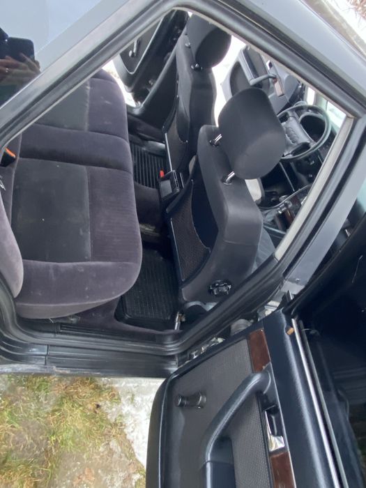 Продам Ауді  2,8