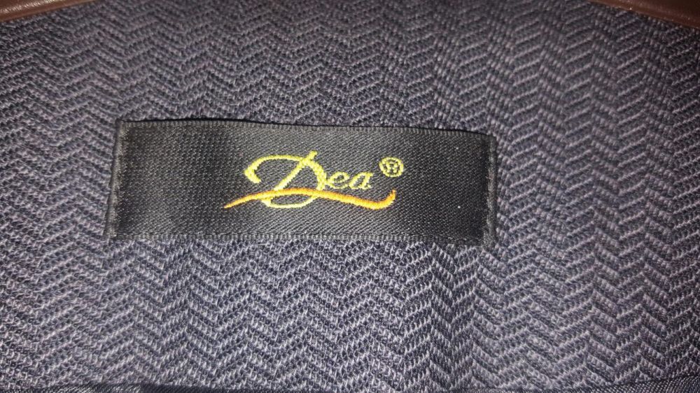 Костюм полушерстяной Dea(Венгрия) р. М