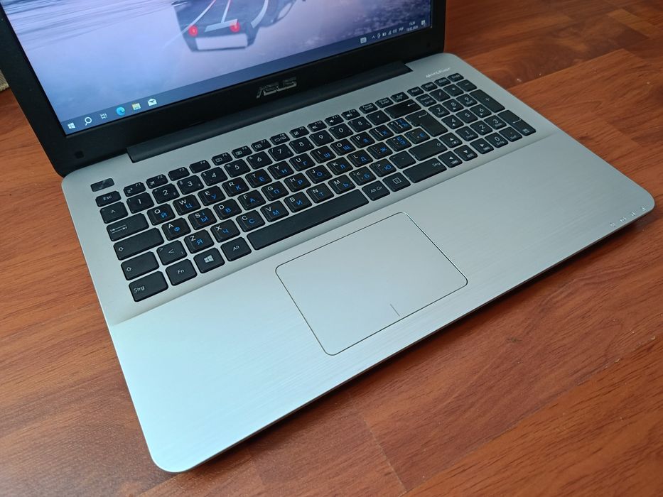 Сучасний Asus  ProBook Max ідеальному стані