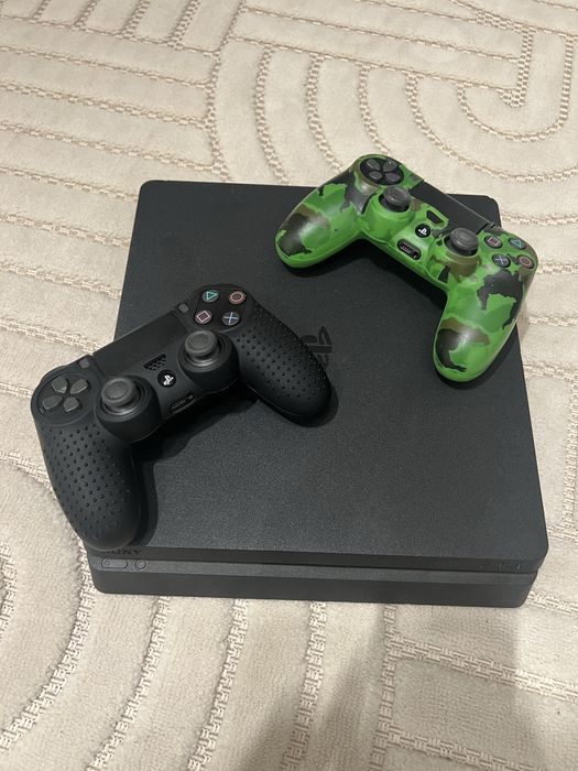 Ps 4 slim 1TB + 7ігор + 2 джойстика з чехлами