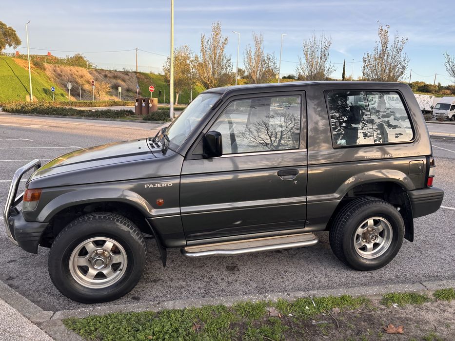 Mitsubishi Pajero 2.5 v20