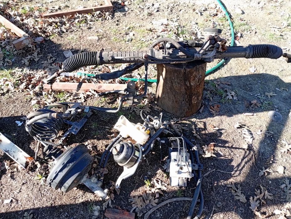 Vendo muitas peças do Alfa Romeo 156 da ano 2003