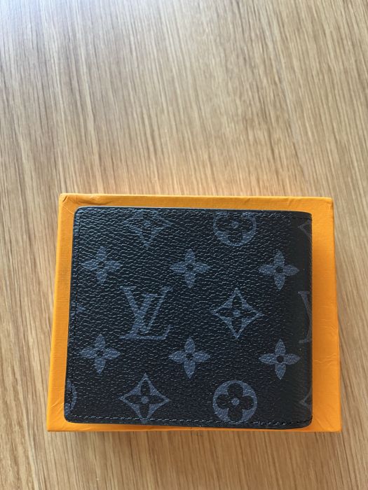 Louis Vuitton Monogram Canvas Bifold Wallet