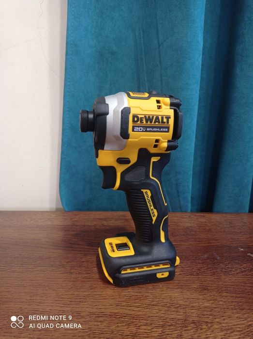 Новий акумуляторний Гайковерт DeWalt DCF 850
