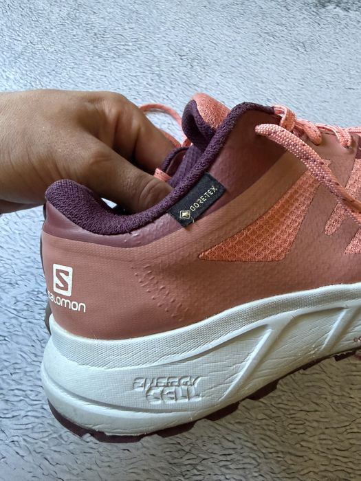 Трекінгові кросівки Salomon gore tex,  мембранні, 38 розмір