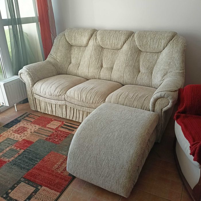 Диван розкладний з пуфом для ніг