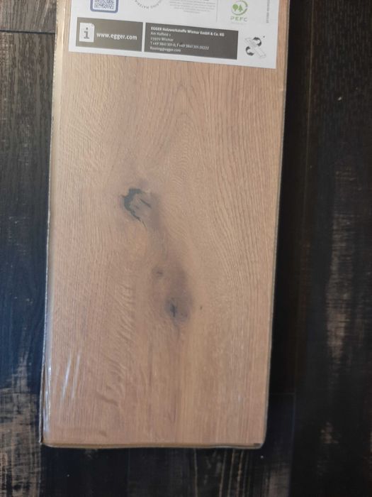 Panele podłogowe laminowane EGGER PRO