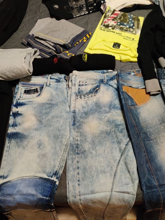 Lote de roupa nova e usada