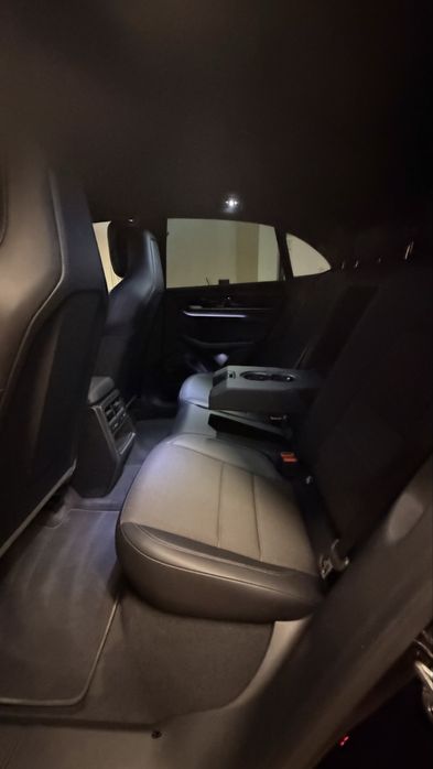 Porsche Macan Electric 4 — photo 5
