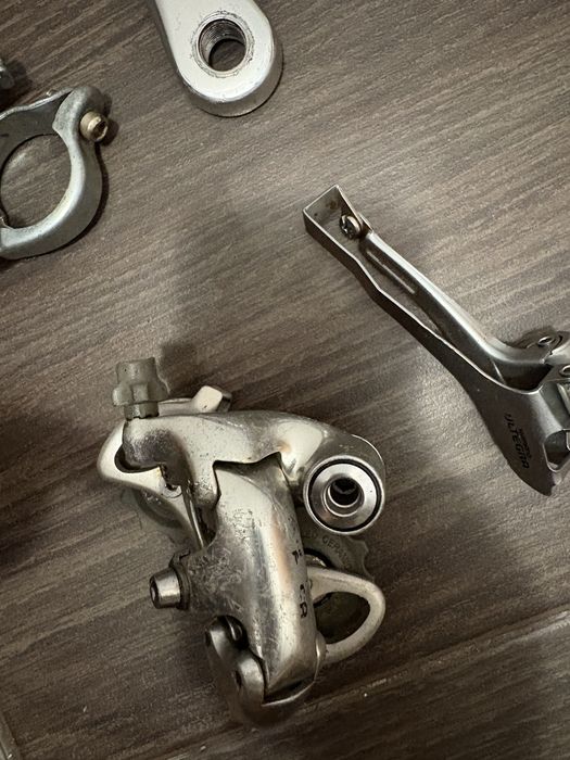 Grupo Shimano Ultegra 6500 9v (pedaleiro + desviadores + BB)