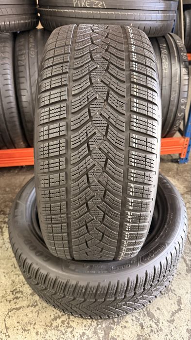 Pneus 245/45r18 XL Goodyear UltraGrip Performance + * com 95% piso